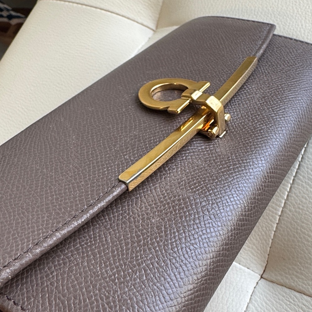 Salvatore Ferragamo Icona Clip Continental Wallet View 3